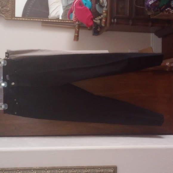 Levi's Jeans - Picture 2 of 7